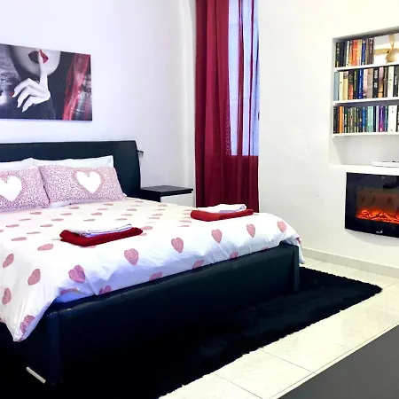 Nadia House Бишелье